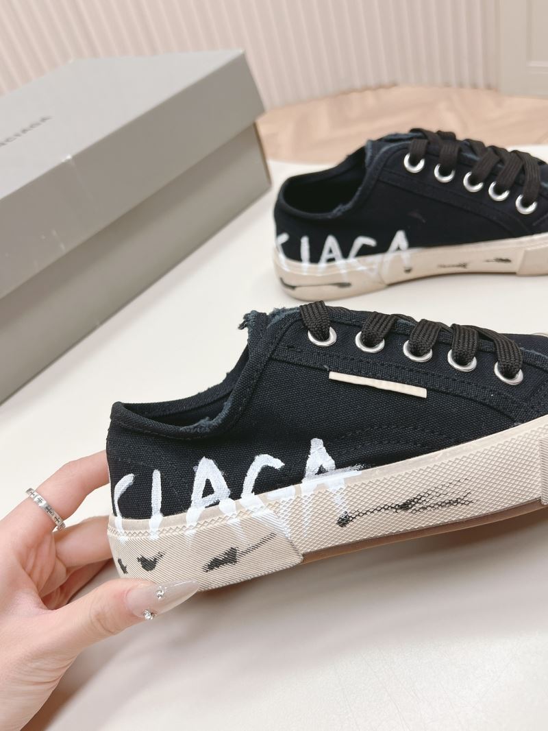 Balenciaga Low Shoes